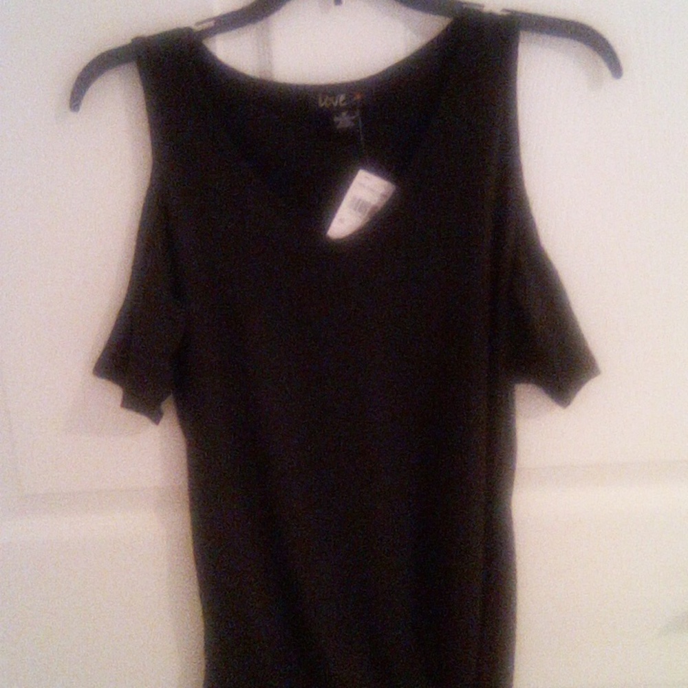 Cold shoulder short sleeve shirt